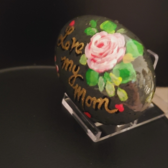 Stone Painting, painted word rock, personalized Mom rock, Stone Art - Picture 9 of 11